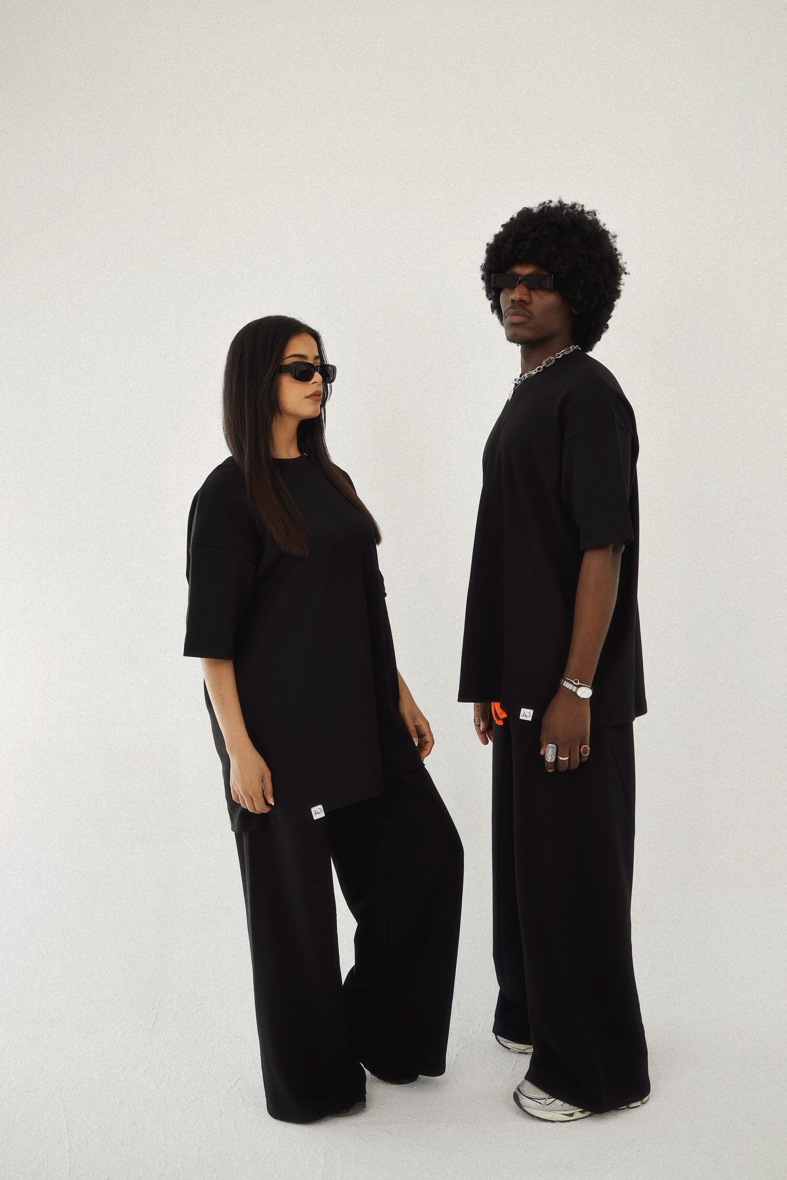 Black Oversized Essential