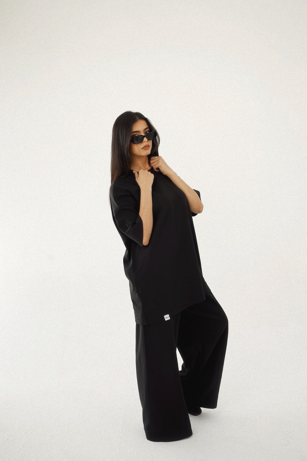 Black Oversized Essential
